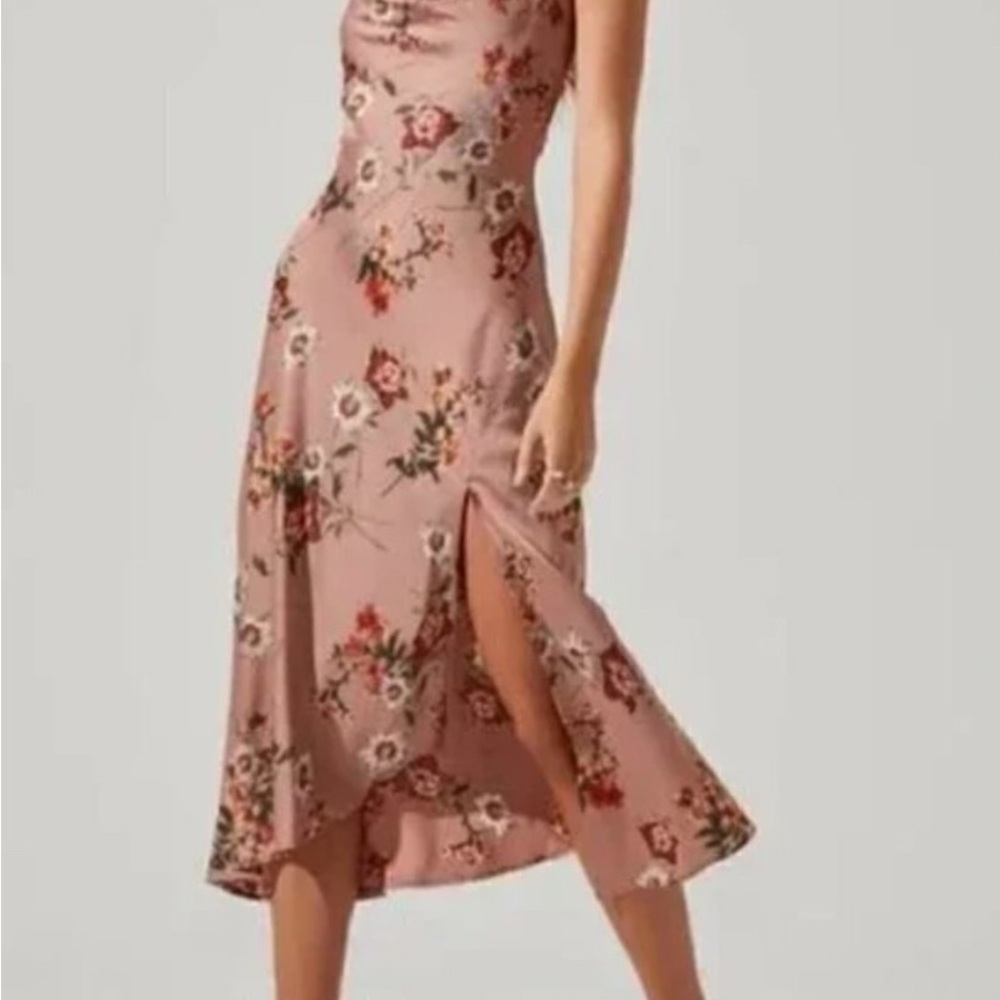 ASTR Gaia Floral Midi Dress Blush